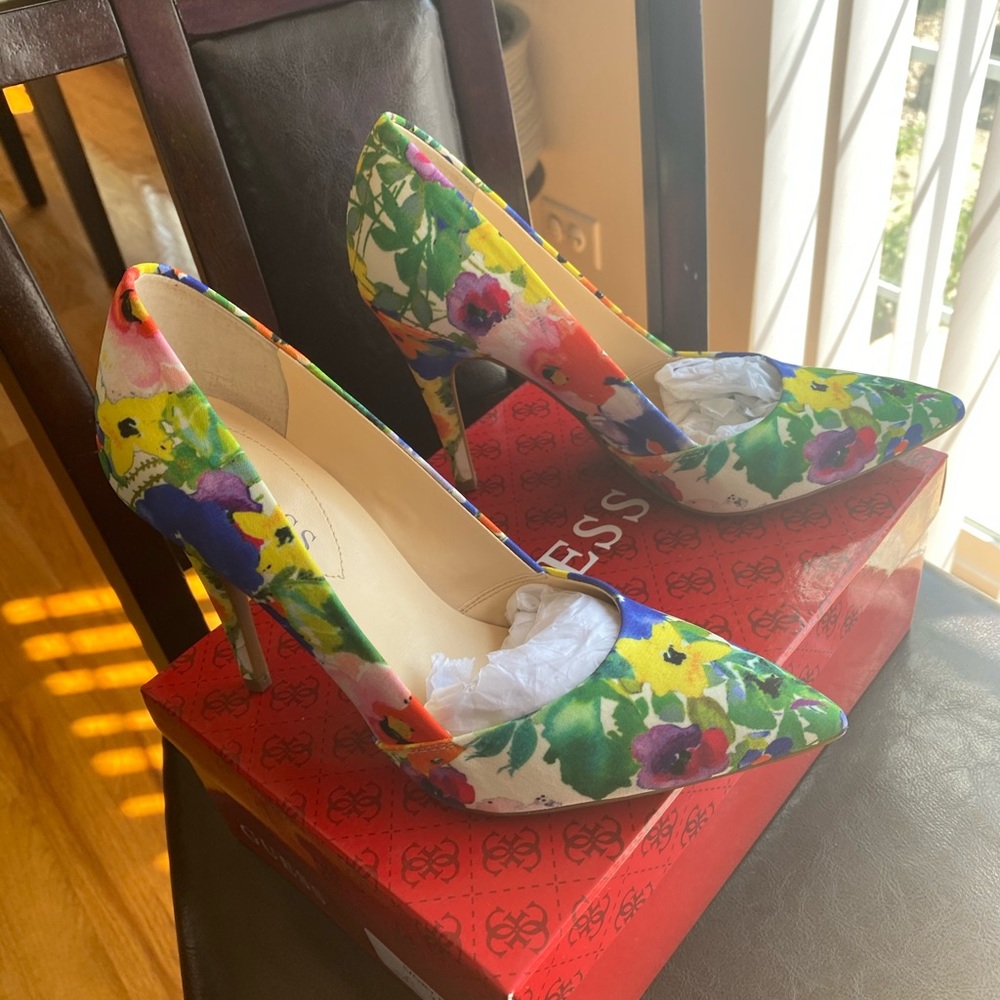 Floral Guess Heels